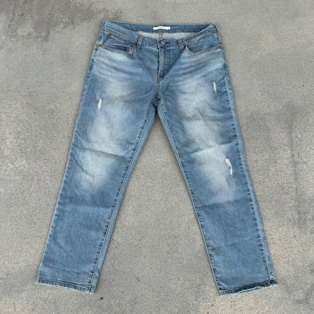 Levi's Boyfriend Jeans Women 30 Light Wash Distressed Denim Mid Rise Stretch